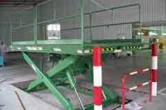 天津升降平臺(tái)因哪些原因會(huì)發(fā)生跌下的情況